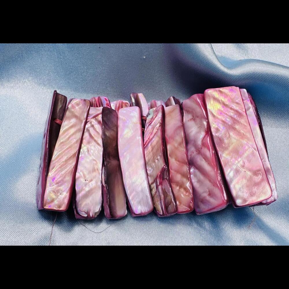 PINK/CORAL COLOR DYED MOTHER OF PEARL STRETCHY BRACELET - Picture 3 of 5